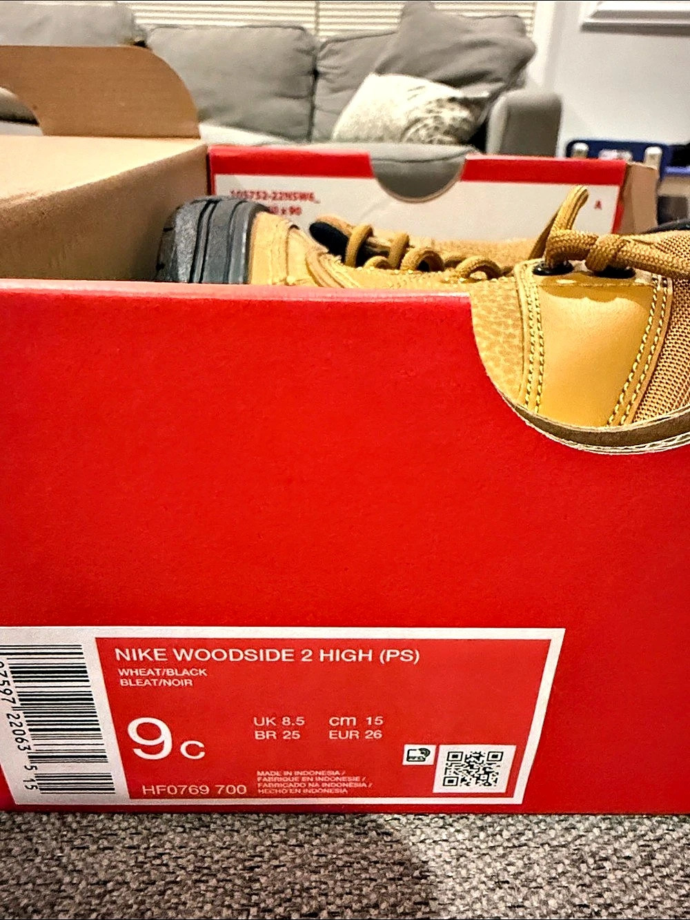 Nike Woodside 2 High (PS) ) Boots Brown & Black Kids US 9C. NWT